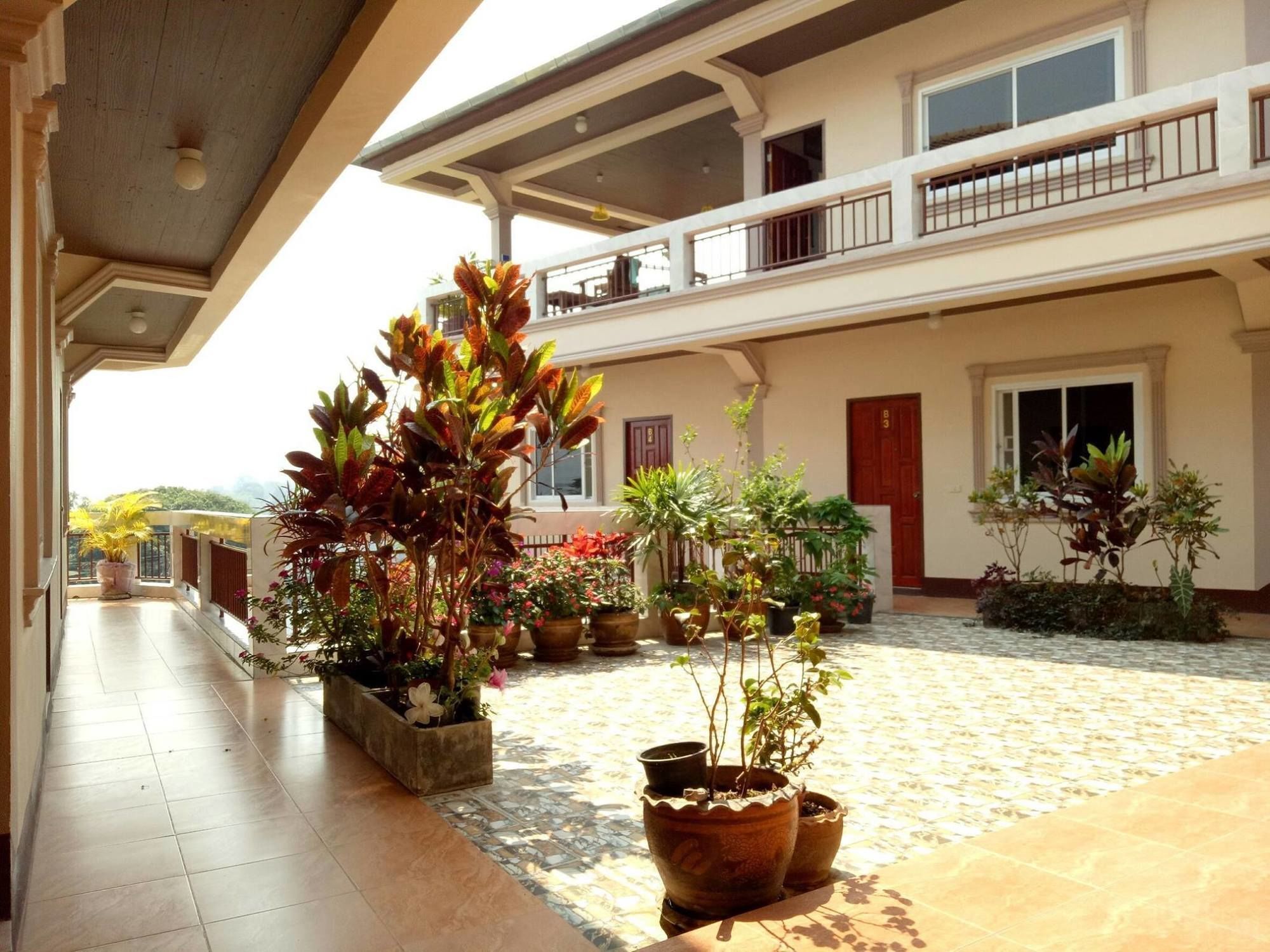 Happy House At Maesalong Hotel Chiang Rai Exterior photo