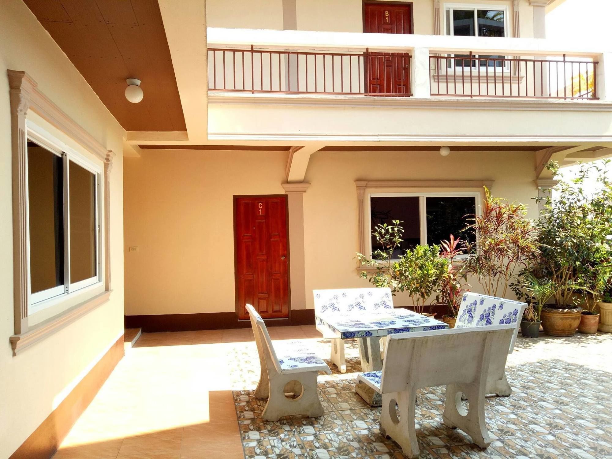 Happy House At Maesalong Hotel Chiang Rai Exterior photo
