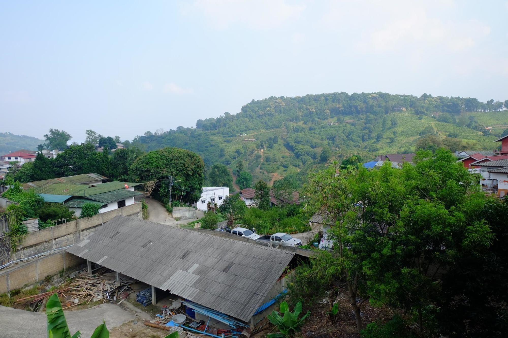 Happy House At Maesalong Hotel Chiang Rai Exterior photo