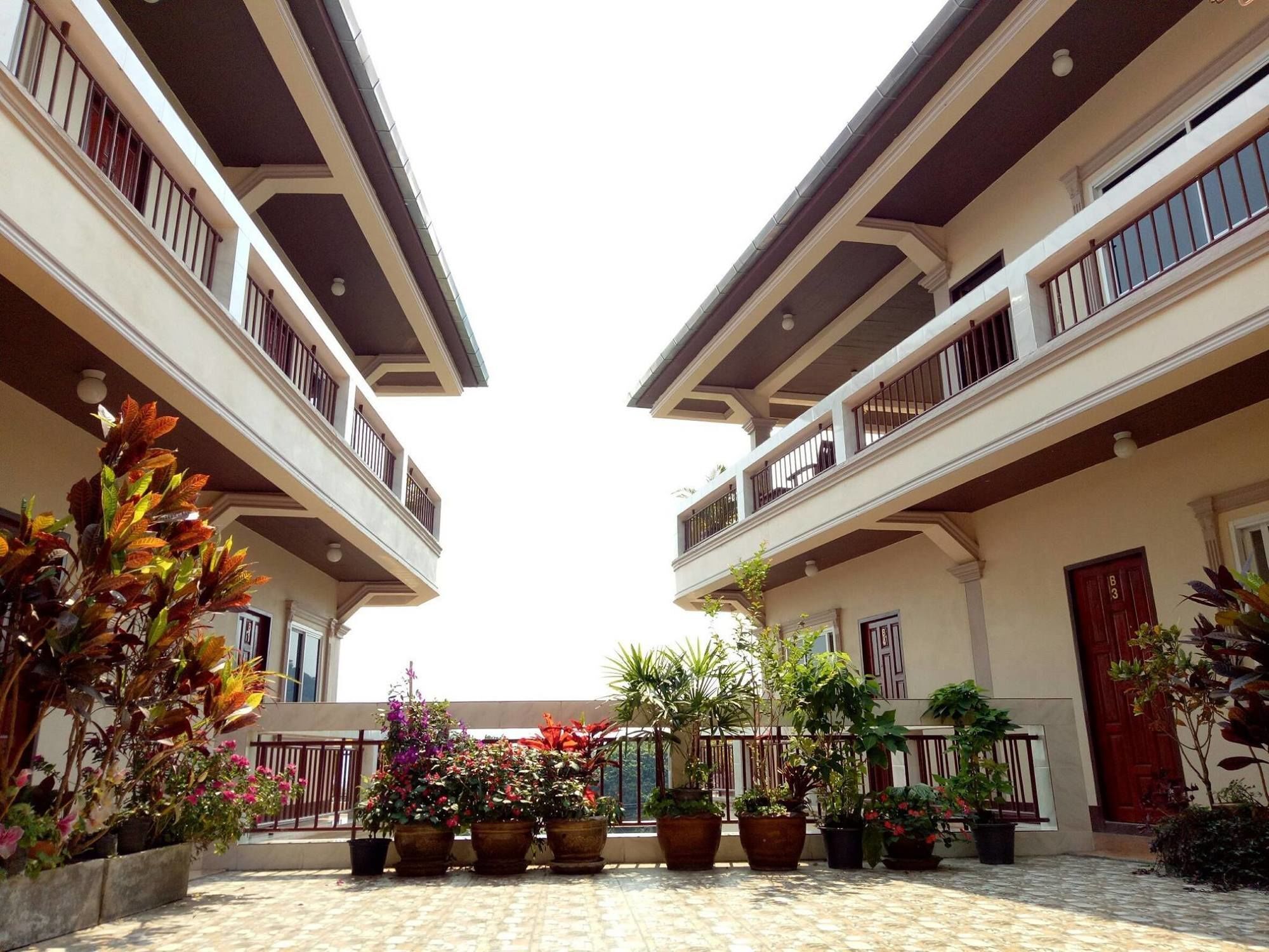 Happy House At Maesalong Hotel Chiang Rai Exterior photo